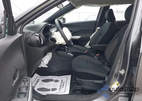 2020 Nissan Kicks Sv Xtronic Cvt z USA, uszkodzony, nr VIN 3N1CP5CV2LL517341